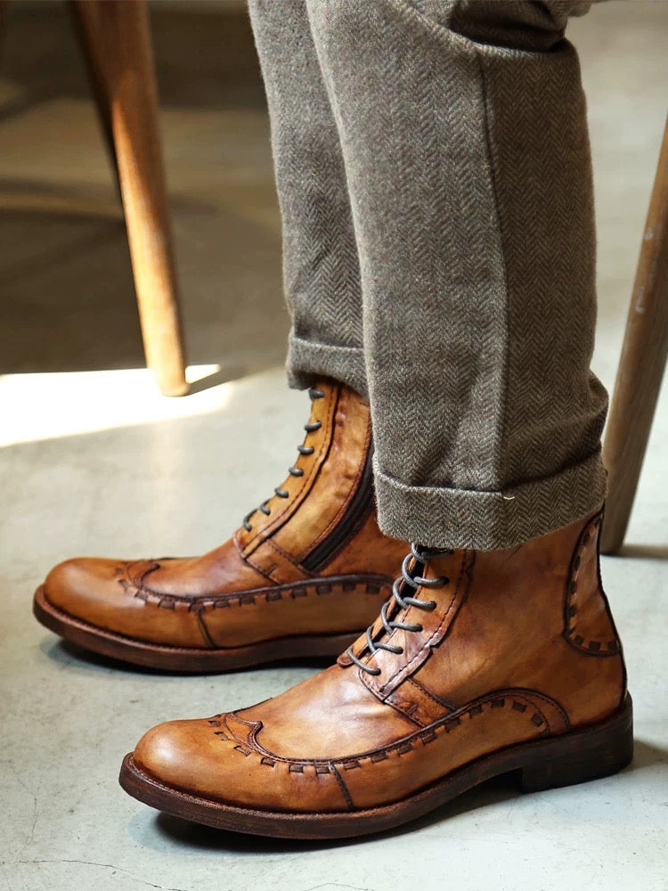 Autumn and winter vintage Martin boots for men, genuine leather handcrafted, distressed finish, casual leather boots, cowhide sole, versatile work boots, high-quality men's footwear.