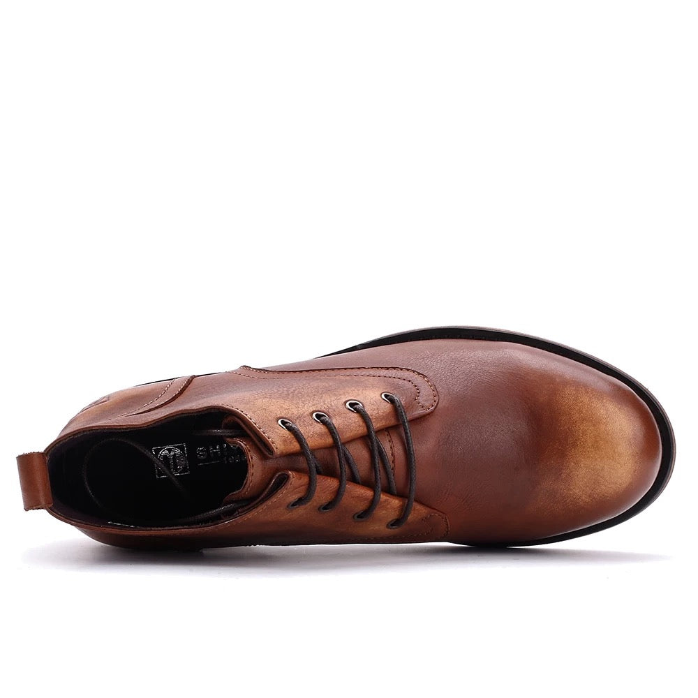 men's shoes high-top leather boots, trendy retro fashion, European and American style, round toe, British style, aged effect, sole stitching.