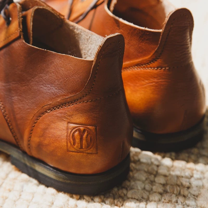 leather shoes for men, summer distressed leather shoes, British style Korean version breathable men's shoes, formal leather shoes, trendy.
