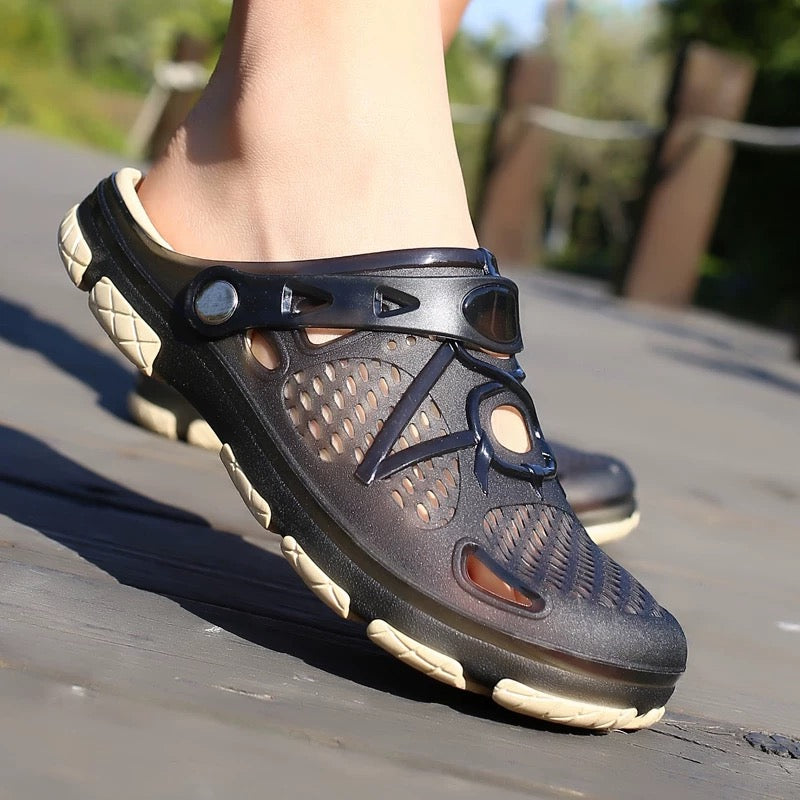 outdoor men's slip-on sandals with open-toe design, suitable for beachwear, available for both men and women, couple style, soft sole, non-slip, breathable, suitable for outdoor use.